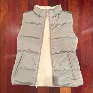 Reversible gray and white Ralph Lauren puffy jacket- size small